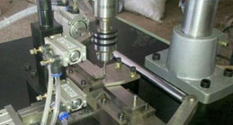 模內(nèi)攻牙機有哪些優(yōu)點？